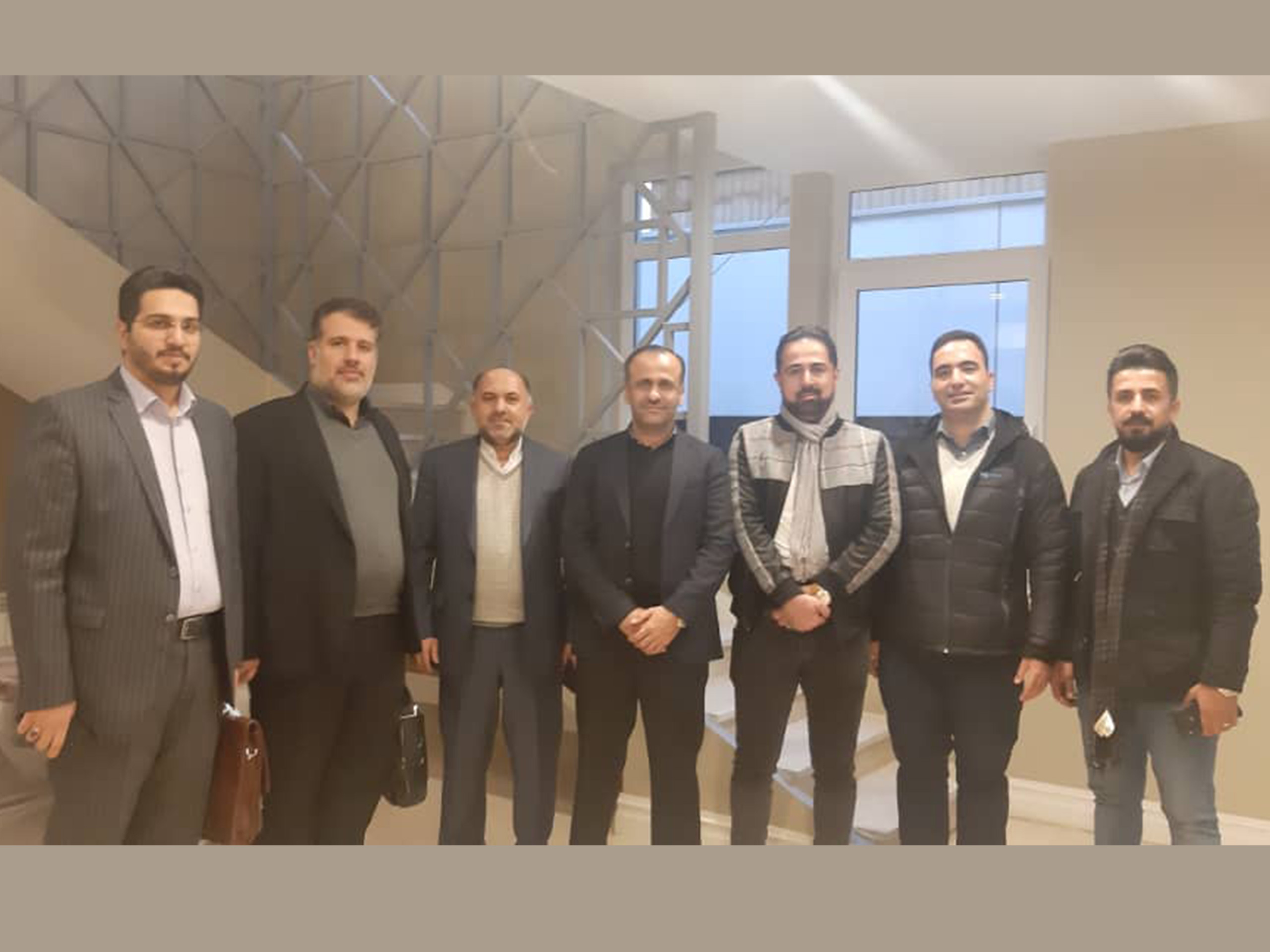 جلسه مشترک رئیس کارگروه اقلیم کردستان اتاق ایران وعراق  با حضور مدیران زینوتجارت، مدیرعامل شرکت گچبرگ و تجار عراقی